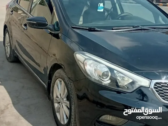 كيا سيراتو موديل 2014 بحالة ممتازة