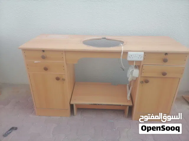 للبيع ادوات محلاقه