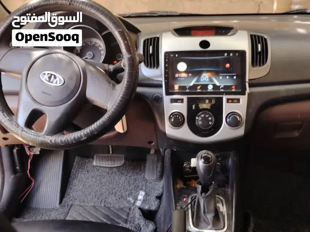 2011 كيا سيراتو LX