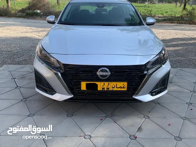 Used Nissan Altima in Al Batinah