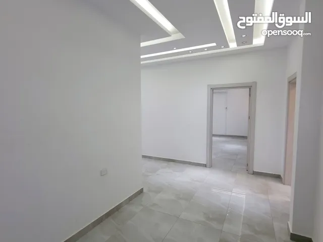 220 m2 5 Bedrooms Apartments for Rent in Tripoli Al-Serraj