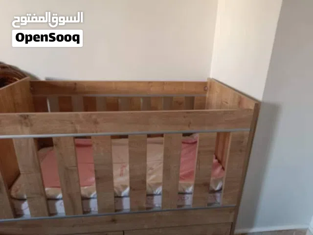 سريراطفال للبيع
