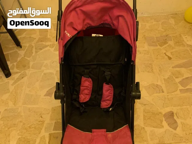 عرباية أطفال مستعملة ونظيفة