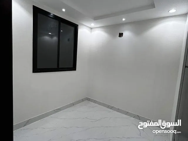 245 m2 4 Bedrooms Apartments for Rent in Al Madinah Shuran