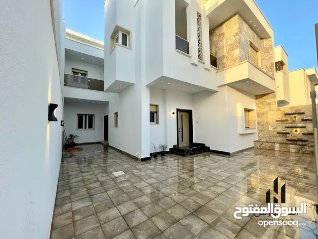 380m2 More than 6 bedrooms Villa for Sale in Tripoli Al-Serraj