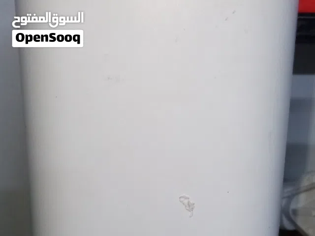 روتر 5g و4g مفتوح على جميع الشبكات مستعمل بحاله ممتازه لا يوجد فيه اي مشكله مضمون الاستخدام