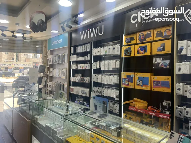ديكور محل موبايلات بحالة ممتازه للبيع