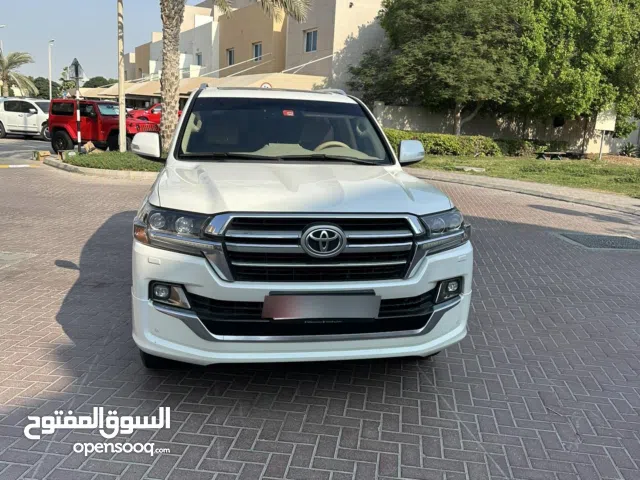 تويوتا لاند كروزر للبيع