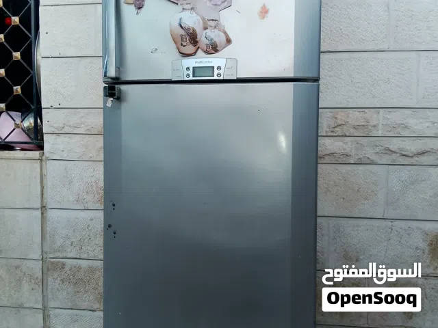 ثلاجه نوع hoover تقريبا 550لتر مستعمل  سنتين بدها تعباي هواء وبترجع وكاله للبيع