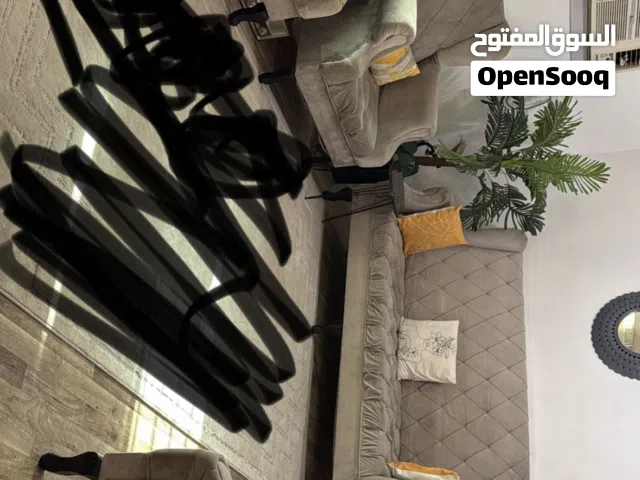 للبيع طقم كنب ملكي 15 bd
