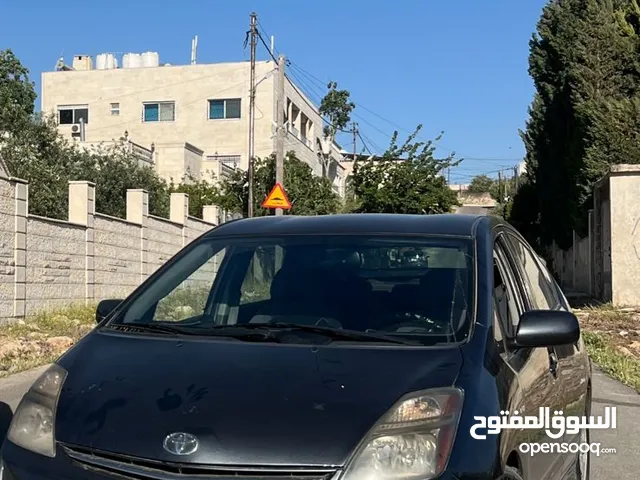 Used Toyota Prius in Amman