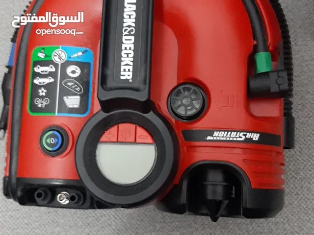 منفاخ طواري للسيارة ماركة بلاك آند ديكر شغال تمام استعمال خفيف جدا ينفع ل إطار السياره و الدراجة