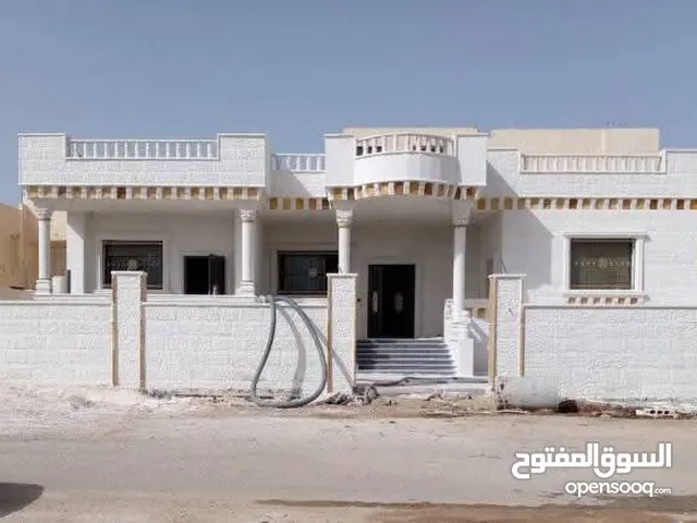 طارق ابو وسيم متعهد بناء وصيانة المباني والبلاط وتعمير شحف والبلوك وقصاره ودكورات لجميع المحافظة ود