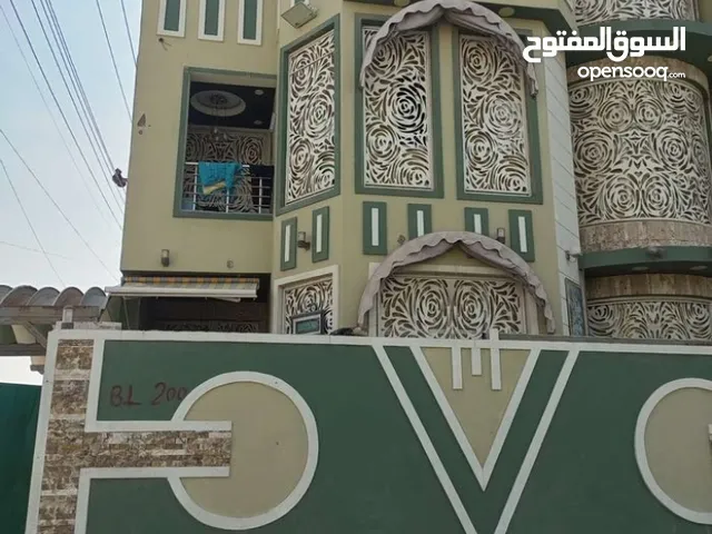 135 m2 5 Bedrooms Villa for Sale in Basra Khaleej