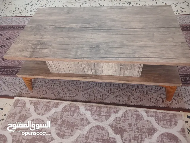 طاولة ضيافه