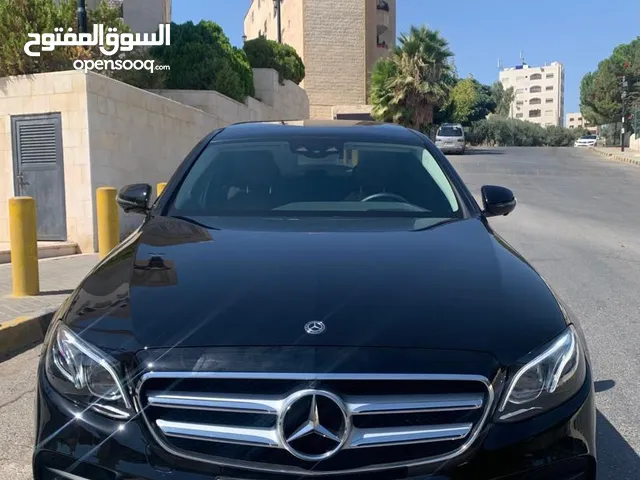 E200 2018 وارد وبحالة الشركة 16 الف كم فقط