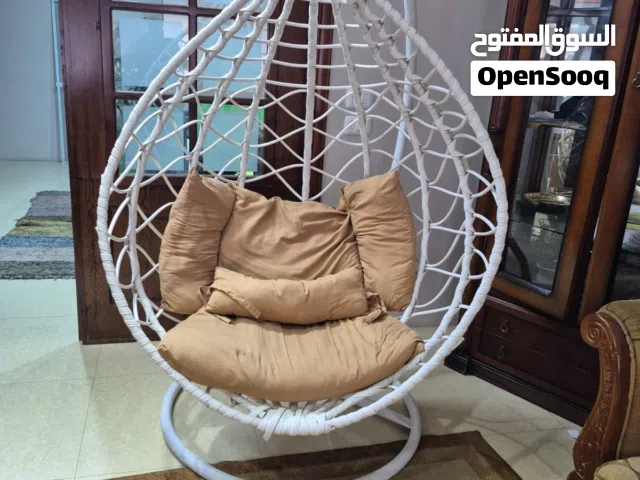 مرجوحة معلقة (كرسي البيضة) بحالة ممتازة للبيع