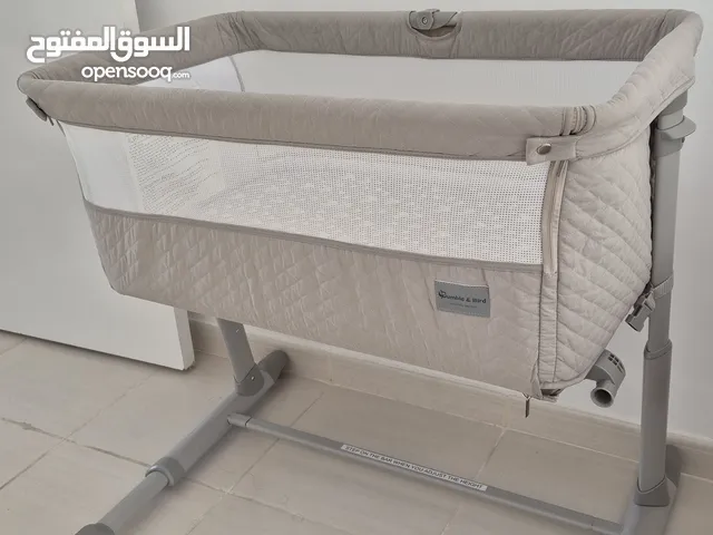 Excellent Condition : Perfect for up to 1 year old. Used: 5 to 6 months Missing: Crib Mobile