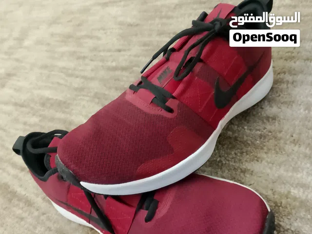 حذائين اصليات غير مستخدمات وارد اروبي