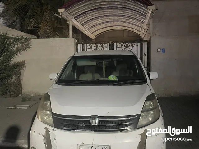 تويوتا isis