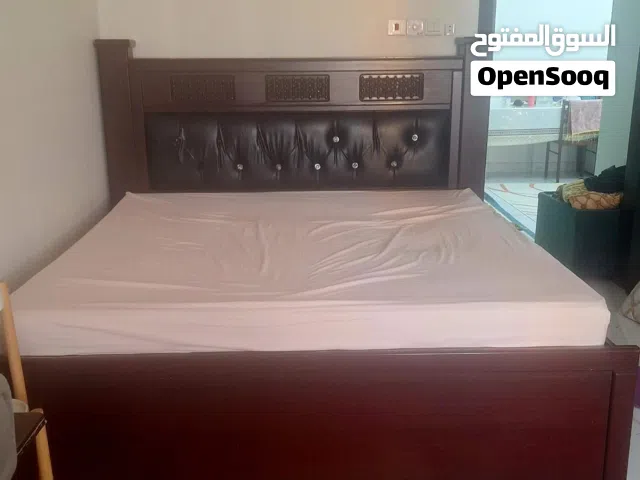 أثاث مستعمل للبيع