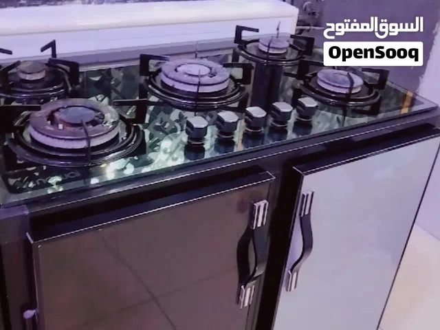 ميز وطباخ ماركه نوال كلش حلوه ناره ونضيف كلشي مابي سعره 225