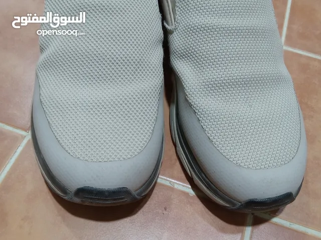 42 Sport Shoes in Al Ahmadi