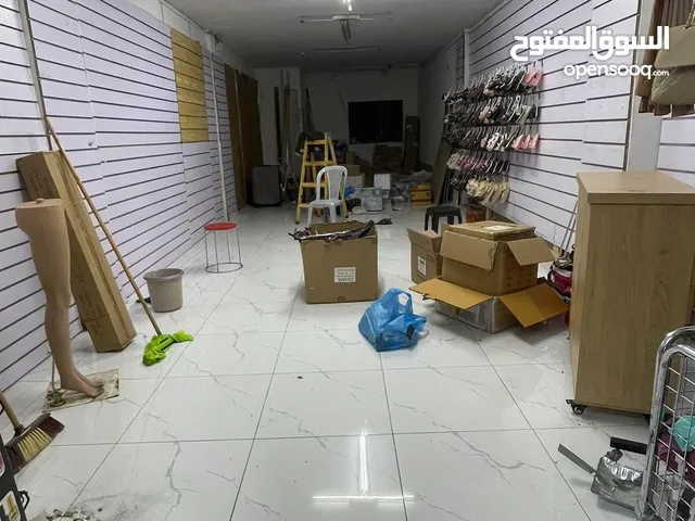 فرصة استثمار لا تعوض محل للضمان في البيرة- البالوع على الشارع الرئيسي مباشرة