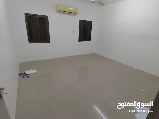 90 m2 1 Bedroom Apartments for Rent in Muscat Al Khuwair