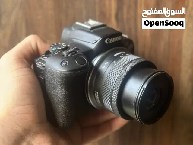 للبيع: كاميرا Canon R50