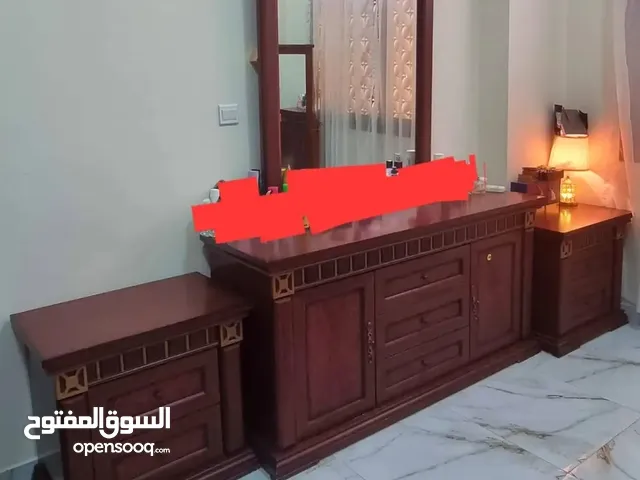 غرفة نوم كاملة مع مرتبة
