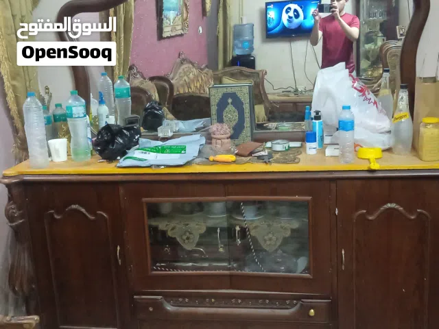 بوفيه حجمو كبير مستعمل وخشب نضيف