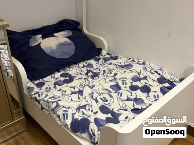 تخت ايكيا للبيع
