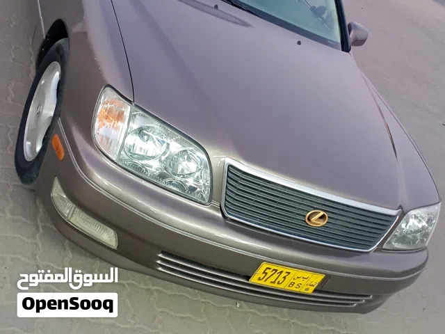 لكزس LS 400 1999 موديل 1999 اللون بني مع مواصفات يابانية بحالة ممتازة