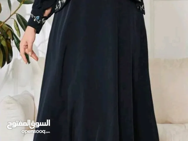 فستان موديرن جديد غير مستعمل للبيع بسعر مميز