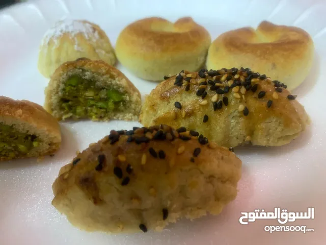 معمول العيد كل عام وانتم بالف خير كعك عجوة 4 جوز قلب 7 فستق حلبي 12 ضاحية الاميرة هيا