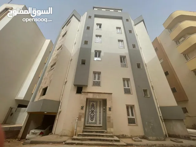 270 m2 4 Bedrooms Apartments for Sale in Tripoli Al-Serraj