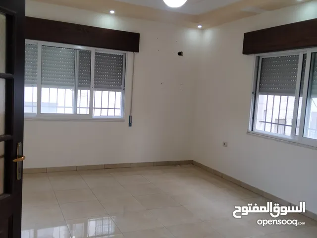 140 m2 4 Bedrooms Apartments for Rent in Irbid Al Thaqafa Circle