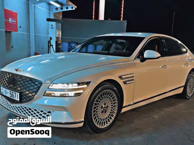 2022, جينيسيس, G80