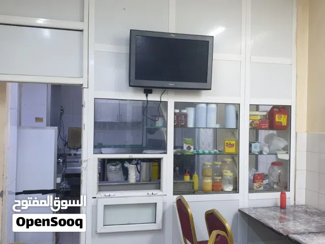مقهى ومطعم قرب سوق سيب موقع ممتاز جدن