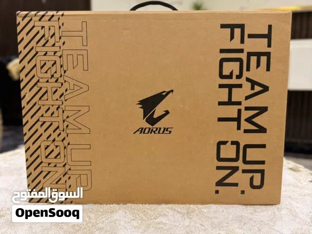 AORUS 16x AKG  RTX:4060  RAM:32GB