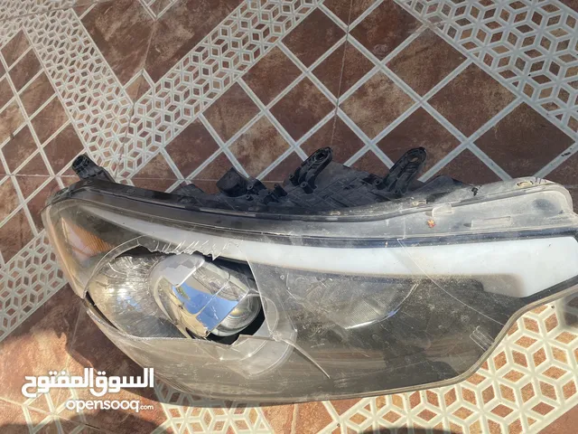 فنار يسار كيا فورتي 2015