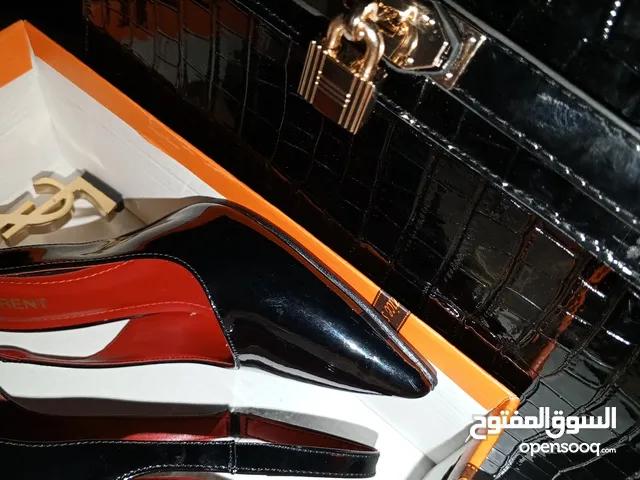 Black With Heels in Dhi Qar