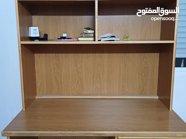 مكتب دراسي للبيع