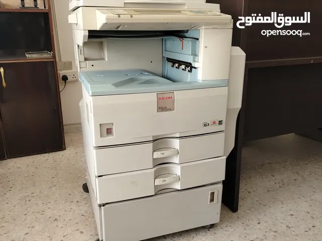 الة تصوير ريكو اقتصادية وموفرة في الحبر  للبيع وبحالة ممتاز يتوفر ميزة الفيدرز والدبل فيس ودرجين ورق