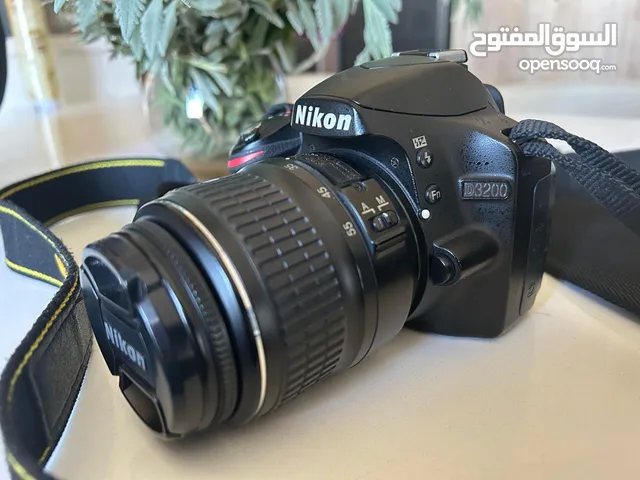 NIKON D3200 DSLR CAMERA ORIGINAL LENS LIGHT USED LIKE NEW
