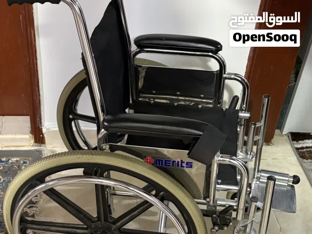 كرسي متحرك merits للاطفال