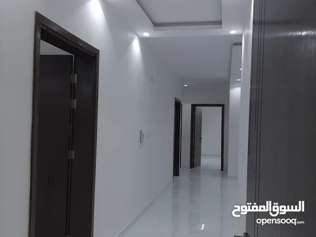 320 m2 5 Bedrooms Apartments for Rent in Al Madinah Alaaziziyah