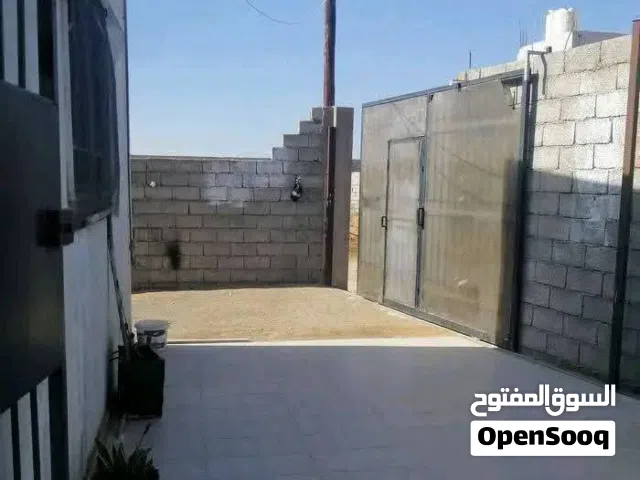الوسيط لدينا منزل البيع مكان وادي الربيع القيو قرب جامع شنبيشه البيع كاش أوتحويل اقرا تحت
