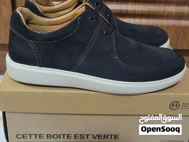 حذاء ماركة كلاركس للبيع